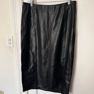 Elegant Black Leather Skirt